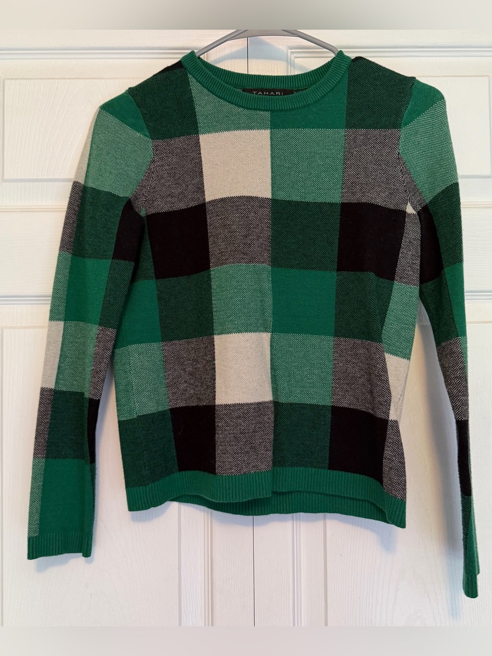 Tahari Green & Black Plaid Crewneck Sweater